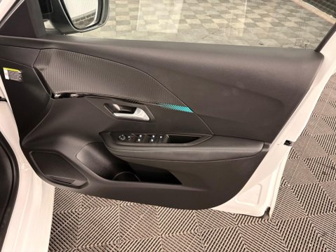 Peugeot 208 1.2 PureTech Allure Premium Euro 6 (s/s) 5dr 32