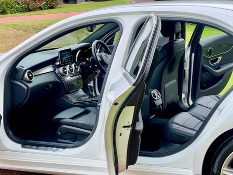 Mercedes-Benz C Class C220 D AMG LINE 9