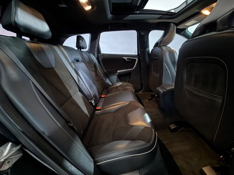 Volvo XC60 D4 R-DESIGN NAV AWD 20