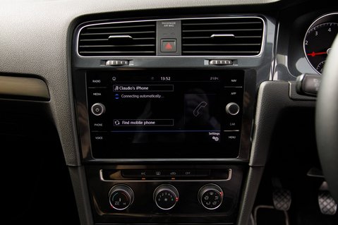 Volkswagen Golf MATCH TSI 19