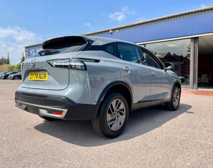 Nissan Qashqai 1.3 Qashqai Acenta Premium DiG-T MHEV 5dr 79