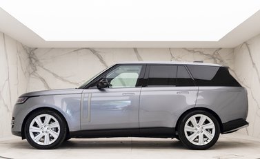 Land Rover Range Rover P400 HSE 2