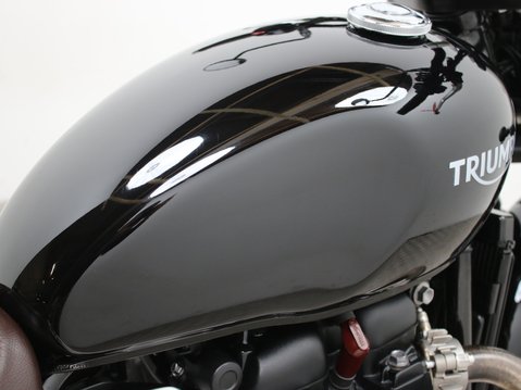 Triumph Street Twin BONNEVILLE STREET TWIN 20