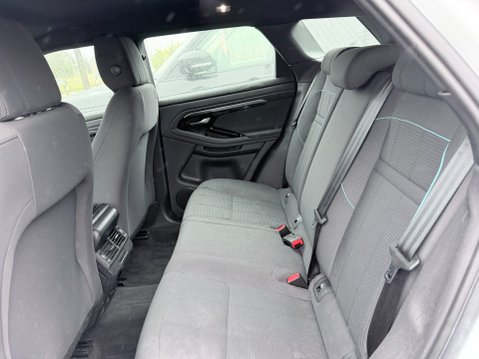 Land Rover Range Rover Evoque 2.0 R-DYNAMIC 18