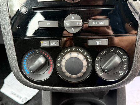 Vauxhall Corsa EXCITE AC 34