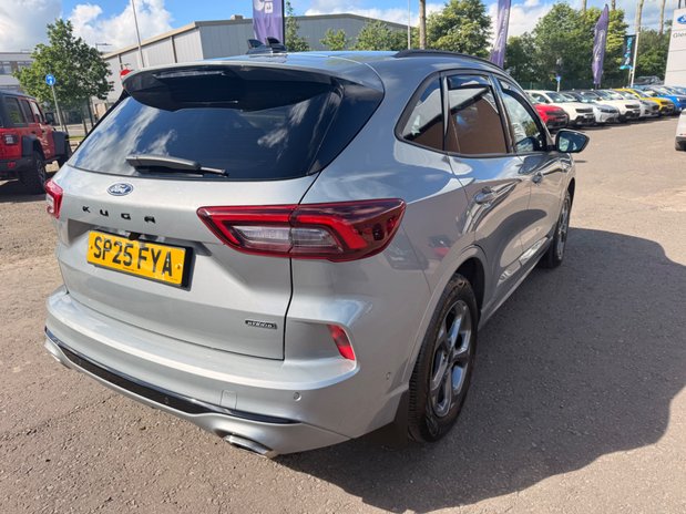 Ford Kuga ST-LINE 7