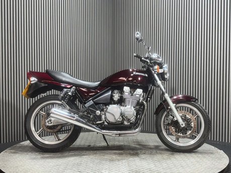 Kawasaki Zephyr 1995 GREAT RUNNING CLEAN PROJECT BIKE 550CC CUSTOM RETRO