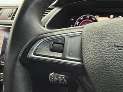Skoda Superb 2.0 TSI Laurin & Klement Hatchback 5dr Petrol DSG Euro 6 (s/s) (190 ps) 39