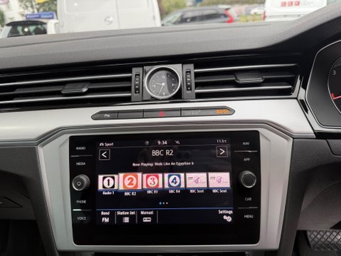 Volkswagen Passat 1.4 TSI SE Business DSG Euro 6 (s/s) 5dr 30