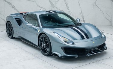 Ferrari 488 Pista 8