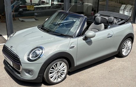 Mini Convertible Cooper 1.5 Petrol Manual Chili + PARKING ASSISTANT + VISIBILITY PACK 11