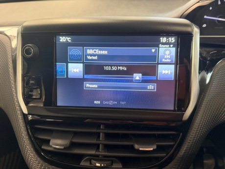 Peugeot 2008 1.2 PureTech Urban Cross Euro 6 (s/s) 5dr 23