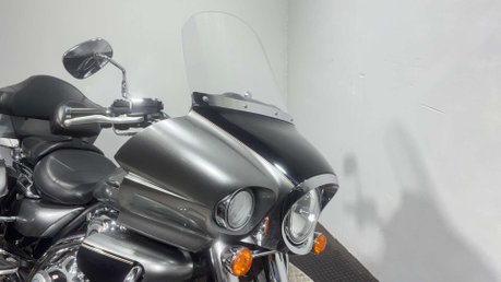 Kawasaki Vulcan 1700 VOYAGER 2010 40K NEW MOT SERVICED LARGE TOURER CRUISER BIKE 46