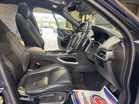 Jaguar F-Pace 2.0 F-Pace R-Sport AWD D Auto 4WD 5dr 68