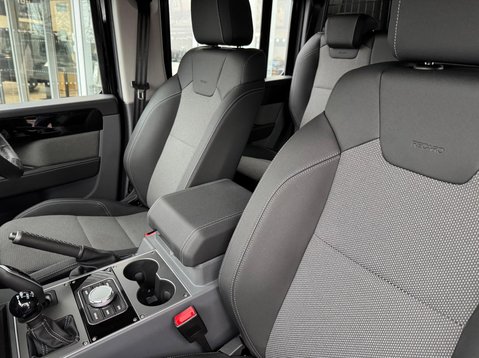 Ineos Grenadier 3.0P Utility Wagon Auto 4WD Euro 6 (s/s) 6dr 40