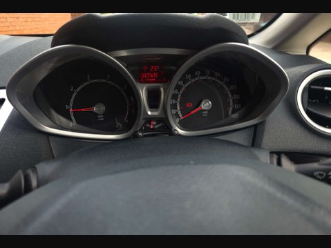 Ford Fiesta 1.4 Fiesta Zetec Auto 5dr 34