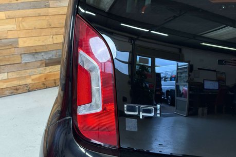 Volkswagen Up 1.0 High up! Hatchback 5dr Petrol ASG Euro 5 (75 ps) 68