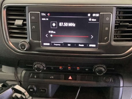 Vauxhall Vivaro 2.0 Vivaro 3100 Dynamic S/S 7