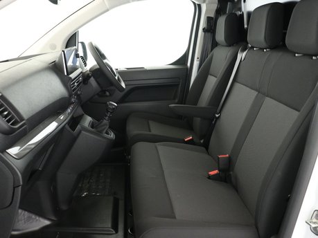 Peugeot Expert M 2.0 BlueHDi 145 Professional 11