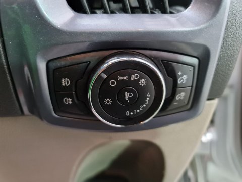 Ford Tourneo Custom 2.0 310 EcoBlue Titanium L1 Euro 6 (s/s) 5dr 31