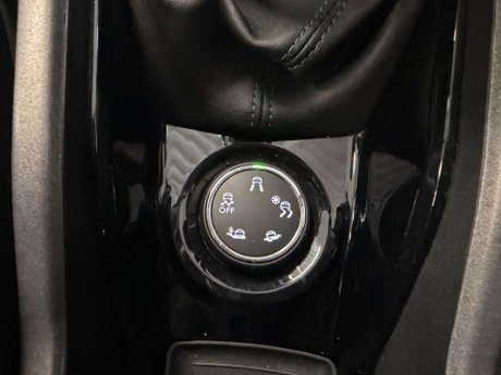 Peugeot 2008 1.2 PureTech Urban Cross SUV 5dr Petrol Manual Euro 6 (s/s) (110 ps) 17