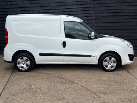 Vauxhall Combo 1.2 Combo 2000 L1H1 CDTi Sportive 28