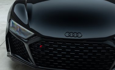 Audi R8 V10 PERFORMANCE CARBON BLACK 25