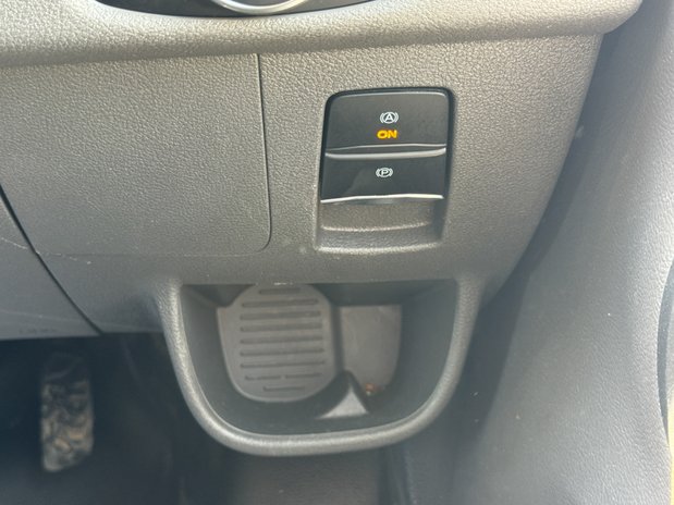 Ford Transit LWB L3H2 Med Roof Limited 350 Air Con Alloys Camera Nav Sensors EURO 6 29