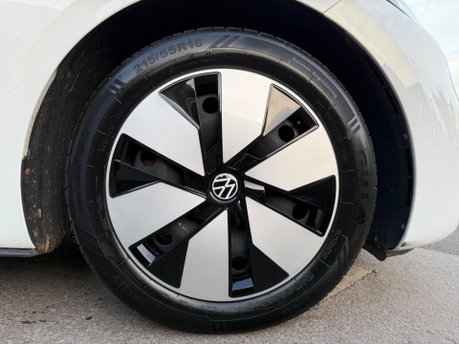Volkswagen ID.3 Pro Performance 58kWh Life Auto 5dr 15