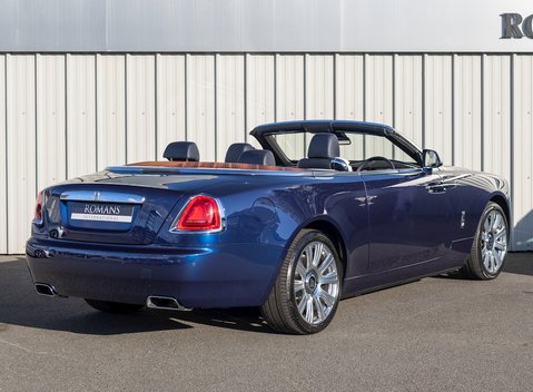 Rolls-Royce Dawn 7