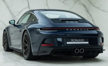 Porsche 911 GT3 TOURING (992) 10