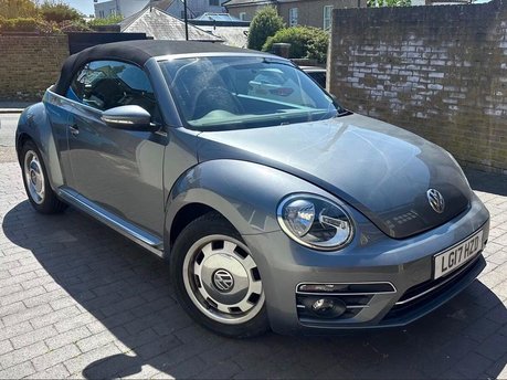 Volkswagen Beetle DESIGN TSI BLUEMOTION TECHNOLOGY DSG