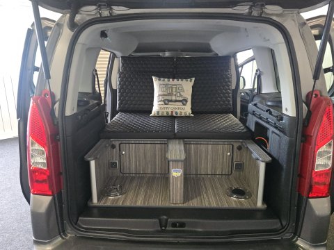 Peugeot Partner TEPEE S HDI 17