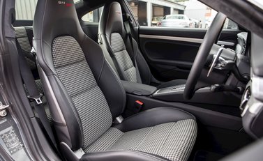 Porsche 911 50th Anniversary Edition 12