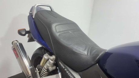 Suzuki GSX1400 2003 30K VERY CLEAN MUSCLE BIKE NEW MOT 1400CC NAKED 45