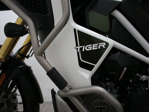 Triumph Tiger 1200 TIGER 1200 RALLY EXPLORER 38
