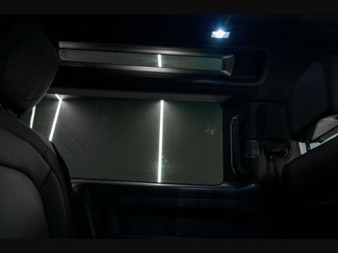 Land Rover Defender D250 ASSETTI EDT MHEV X-Dynamic SE SUV 3dr Diesel Auto 4WD Euro 6 (s/s) (25 46
