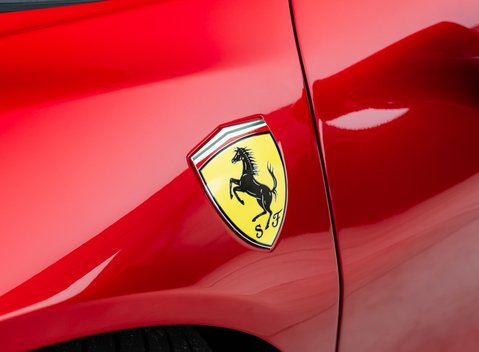 Ferrari SF90 Spider 34