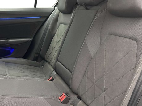 Volkswagen Golf 1.4 Golf Style TSi E-Hybrid Semi-Auto 5dr 7