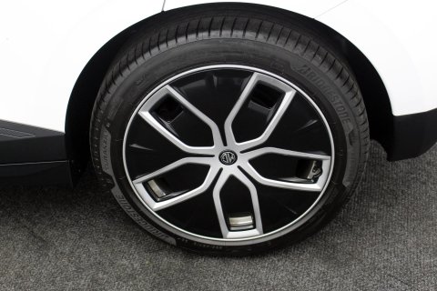 MG MG4 5dr 150kW Trophy EV Trophy Long Range 64kWh Electric Automatic 41