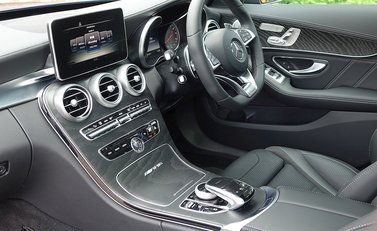 Mercedes-Benz C Class C63 Saloon 7