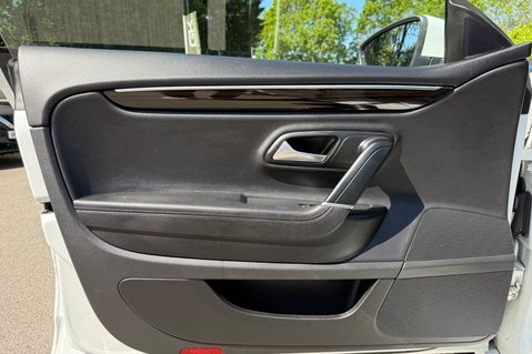 Volkswagen CC R LINE TDI DSG BMT - PANORAMIC SUNROOF - XENONS -ULEZ -DCC -ELECTRIC BLIND 25