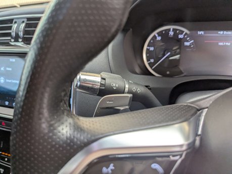 Jaguar XE 2.0 XE R-Dynamic S D Auto 4dr 66