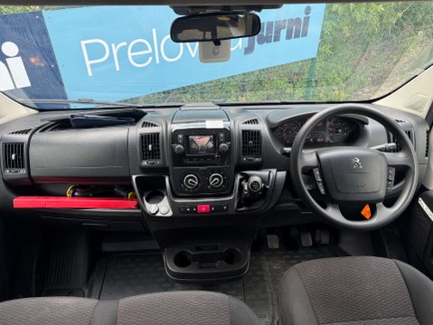 Peugeot Boxer L4H2 Non-D1 17-seat Minibus Lite with A/C, Cameras, Towbar, Internal luggag 7