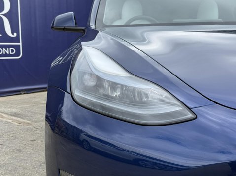 Tesla Model 3 (Dual Motor) Performance Saloon 4dr Electric Auto 4WDE (Performance Upgrade 10