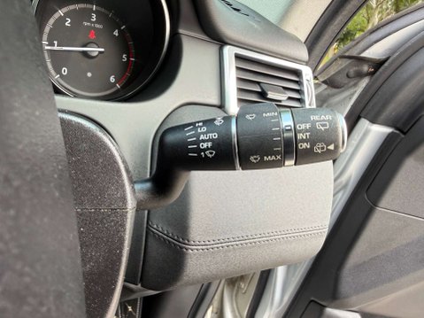 Land Rover Discovery Sport 2.0 Discovery Sport HSE TD4 Auto 4WD 5dr 37