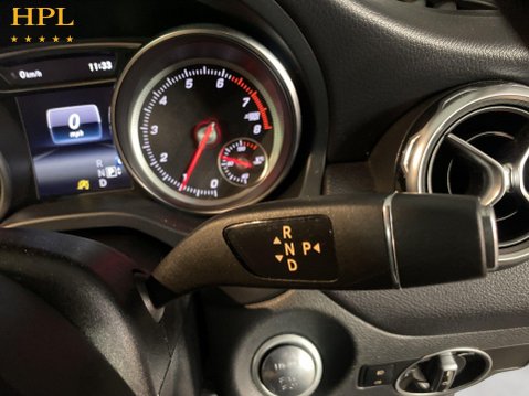 Mercedes-Benz GLA 1.6 GLA180 Urban Edition SUV 5dr Petrol 7G-DCT Euro 6 (s/s) (122 ps) 16
