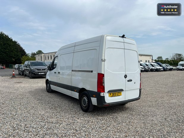 Mercedes-Benz Sprinter MWB L2H3 High Roof CDi FWD Cruise Control EURO 6 NO VAT 8