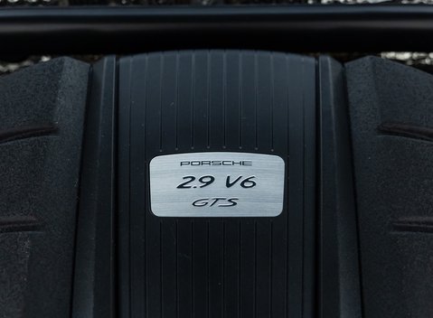 Porsche Macan GTS 37