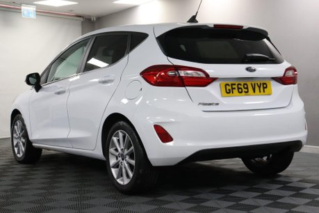 Ford Fiesta TITANIUM 18